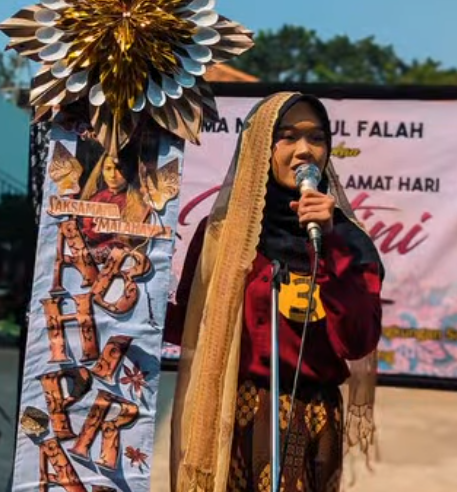 Saat Pahlawan Nasional "Hidup Kembali" di MA NU Ibtidaul Falah